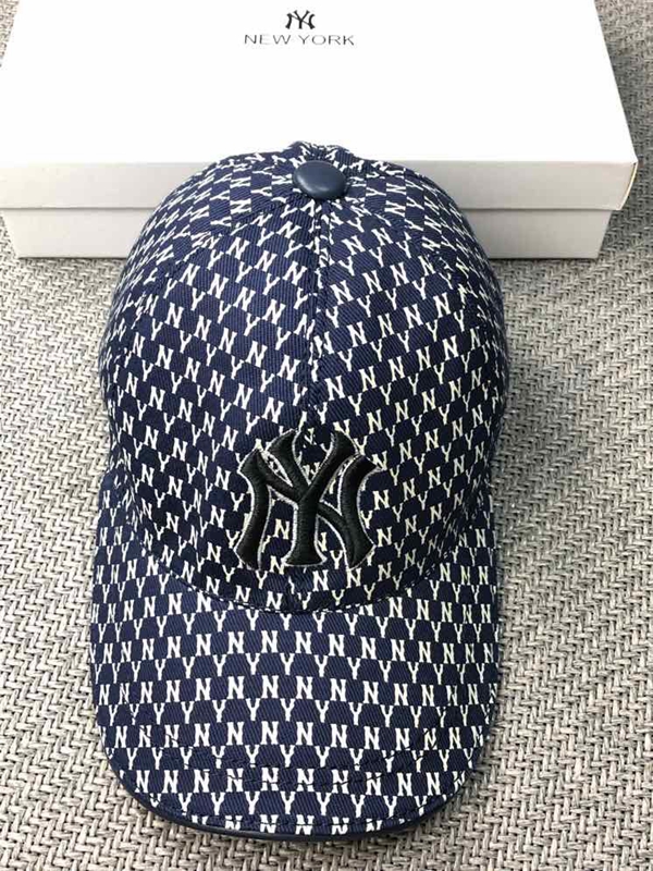 ブランド帽子背面デザイン